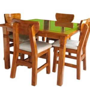 Meja Makan dan 4 Kursi Kayu Jati