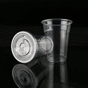 Gelas plastik disposibel