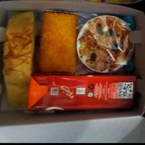 snack box (kue kotak)