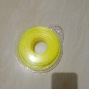 Tali Senar Potong Rumput