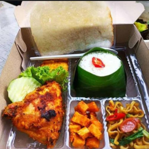 3) PAKET MAKAN NASI BOX 2
