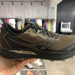 Sepatu Trail Bisa Request Merk