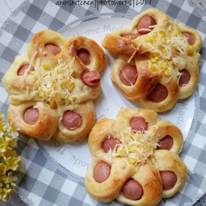 Roti Bunga Sosis