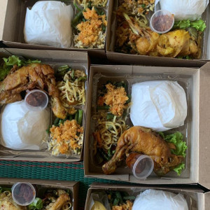 Nasi Paket 1
