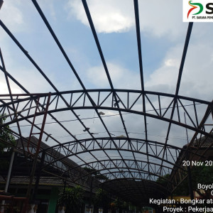 Pelepasan Atap Kanopi Teras