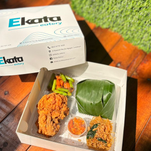 MEAL BOX - NASI AYAM GORENG TEPUNG +AIR 330ML