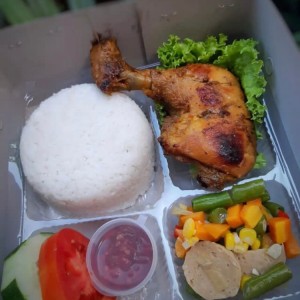 Nasi box warso