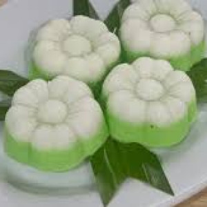 KUE PUTU AYU