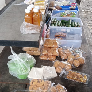 Paket Snack dan Minum - D