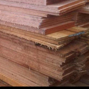 Papan Kayu  3 x 20 cm Pj 3m
