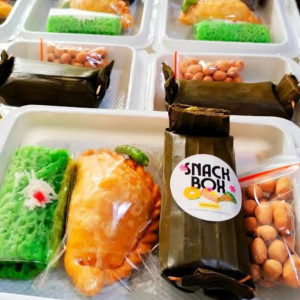 Snack Box Kue/ Roti