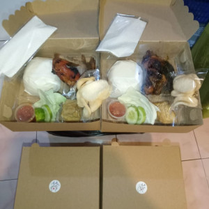 Nasi box - Ayam Bakar