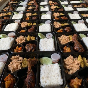 AYAM BAKAR MADU OREM OREM TAHU TEMPE