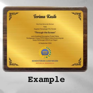 Plakat Kayu kuningan