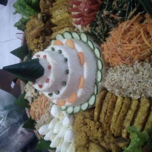 Nasi Tumpeng