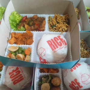 Nasi Box Sapi Lada Hitam