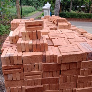 Bata Merah Press Asli