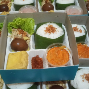 Nasi Box Liwet Ayam
