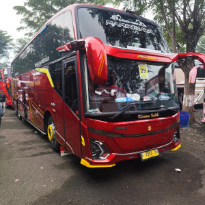 sewa bus besar kapasitas seat 40 - 50