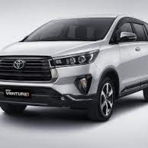 Sewa Mobil Toyota Innova Venturer