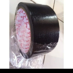 lakban hitam uk 1,5 inch no merk
