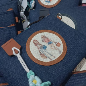 Clutch Deqipaz aplikasi anyaman pandan - free bolpoint