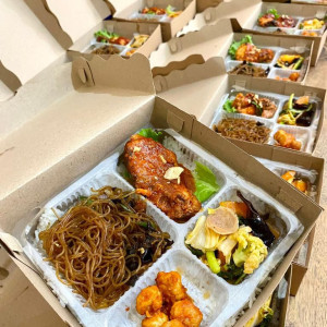 Nasi Kotak Ayam Balado