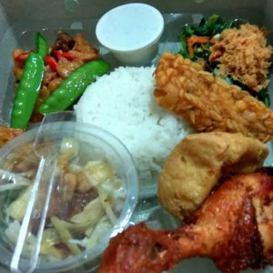 Nasi Box paket 2