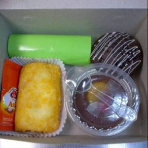 Paket Snack Box isi 3
