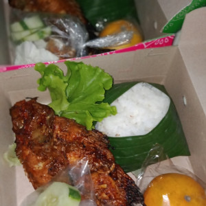 Paket Nasi box Nila bakar