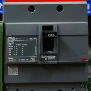 MCCB Schneider 250 A - 3 Phase