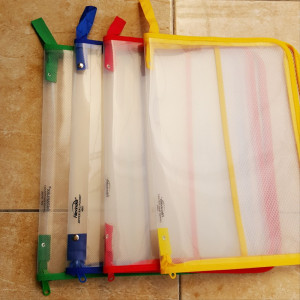 Map Plastik Zipper " tanpa merek"