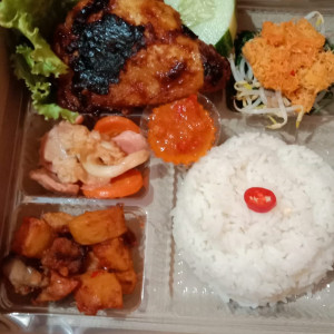 Paket Nasi Kotak