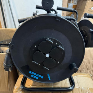 KABEL ROLL LISTRIK UK 25 METER