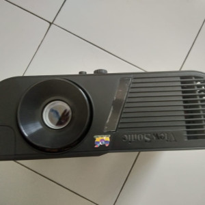 PAKET SEWA LCD PROYEKTOR + LAYAR FGD