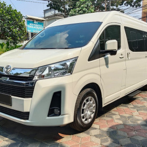 Sewa Kendaraan Bermotor Penumpang - Minibus
