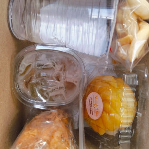 TAHU BAKSO, SUS FLA, CENDOL KEJU, SALAD JELI, AIR MINERAL