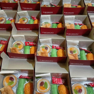 SNACK KOTAK/KUE KOTAK