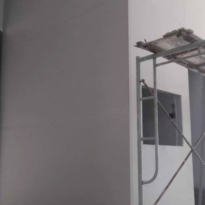 Pasang Partisi Gypsum 2 sisi + rangka Kanal C75 Tebal 0,75