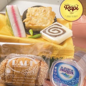 Paket Snack Box 7  - Toko Roti Rapi