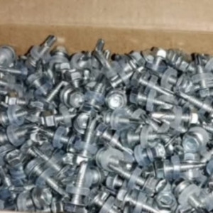 Baut Kanal isi 100 biji