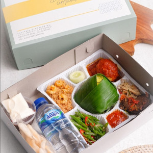 Nasi Kotak Menu Ayam Bakar