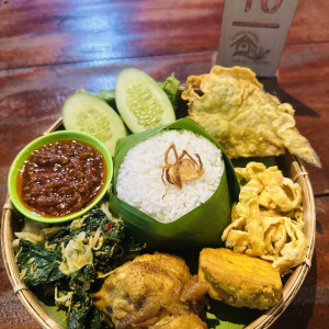 Paket Nasi Sedepan Ayam
