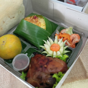 Nasi singkong ayam bakar