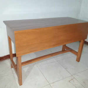 Meja Kerja Kayu