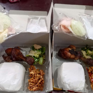 Nasi Box Komplit