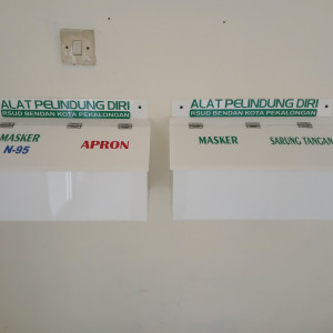 Tempat APD ( Alat Pelindung Diri )