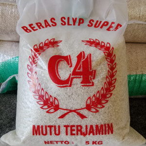 Beras SLYP Super C4 1 kg
