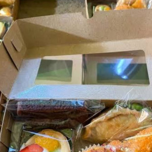 Snack Pertemuan + air mineral