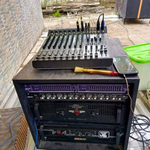 Sewa Sound System (1 paket)